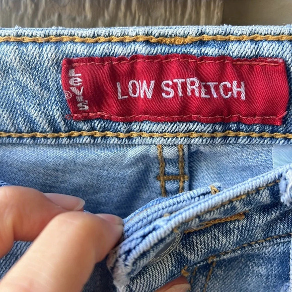 Levi’s 519 Low Flare Light Wash Rigid Jeans. Vintage Boho Y2K Size 9 Jrs. - Picture 2 of 6